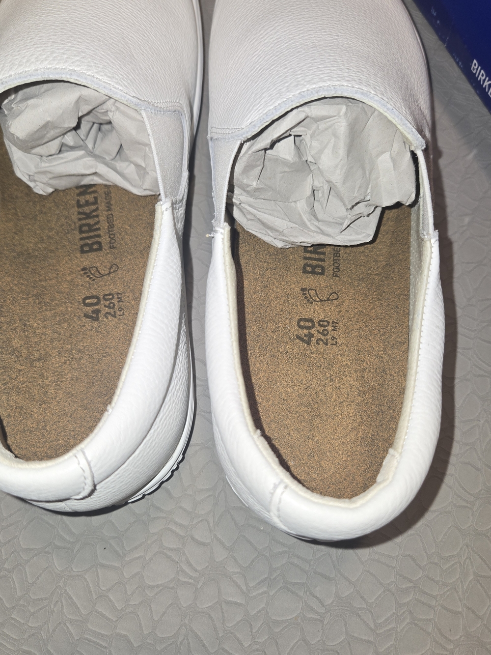 Birkenstock Women Slip-On Casual Shoe in White NEW Size 9 - Picture 6 of 8